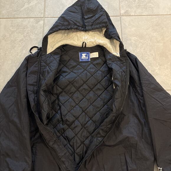 Vintage Starter Chicago Bulls Jacket Sz XL Black Red Full Zip Puffer Hooded NBA - Picture 6 of 12